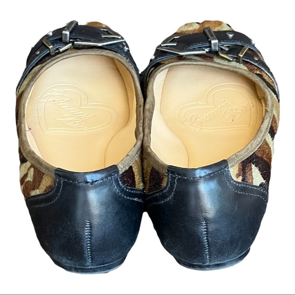 Gianni Bini Peyton Flats 7M Camouflage Calf Hair Leather Slip-On Ballet Shoe - Picture 2 of 8